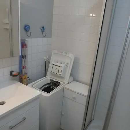 Apartment 2 Minutes De La *