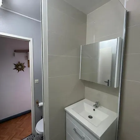 Apartment 2 Minutes De La *